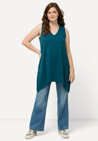 Ulla Popken LONGLINE  PUNTZOOM  V-HALS MOUWLOOS - Top - teal