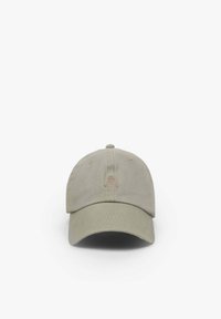 Khaki baseball cap made of cotton fabric. Features a rounded crown, curved brim, and small logo embroidery on front.