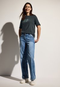 Cecil - - T-shirt z nadrukiem Miniatura obrazu 1