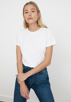 Basic T-shirt - white