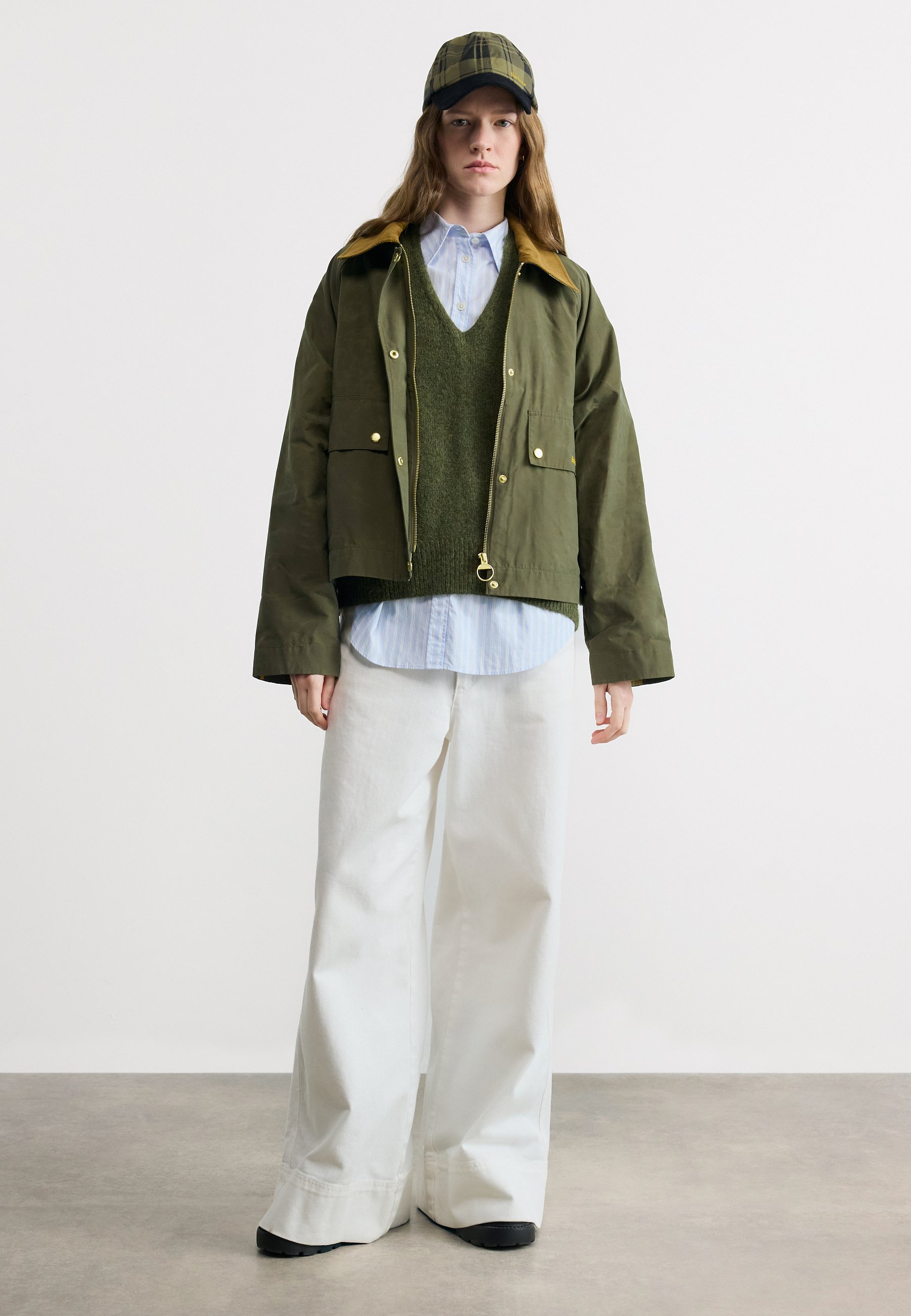 Barbour MEDLAND SHOWERPROOF JACKET - Leichte Jacke - ivy green