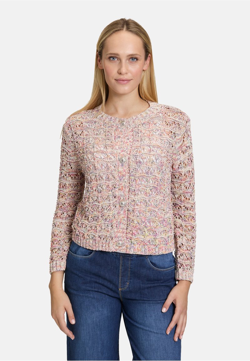 Strickjacke in Pastellfarben mit strukturiertem, offenem Gewebe-Design, Rundhalsausschnitt und Knopfverschluss. Kurze, taillierte Ärmel.