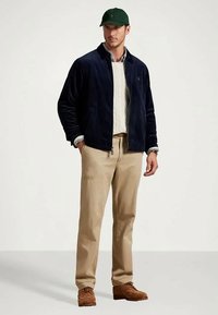 Polo Ralph Lauren Big & Tall THE WYNTON CORDUROY JACKET - Lahka jakna - hunter navy