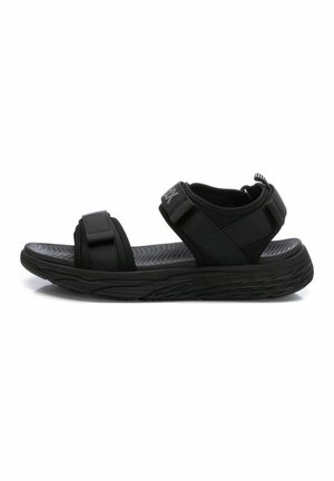 XTI Sandalias de senderismo - black
