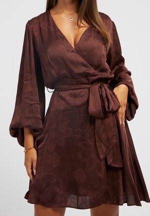 Guess Vestido informal - dark brown