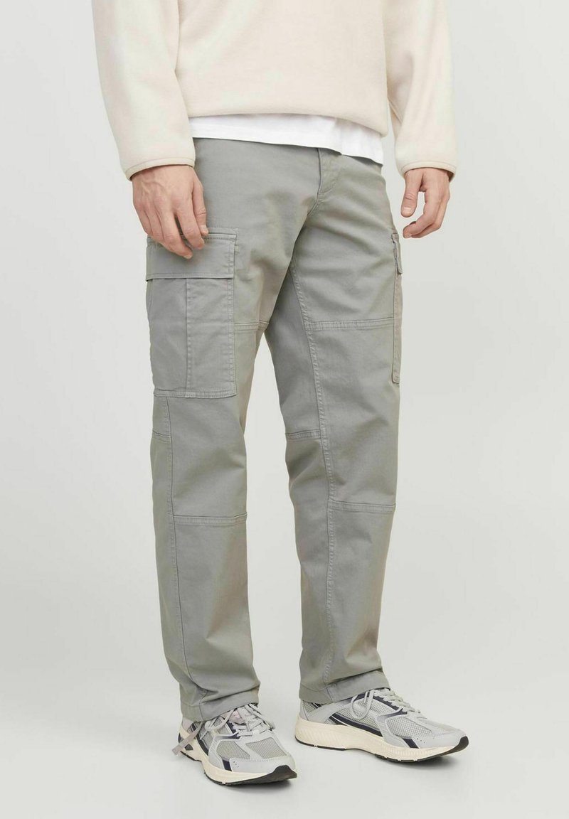 Jack & Jones JPSTKARL JJHARLOW NOOS - Kargopüksid - ultimate grey