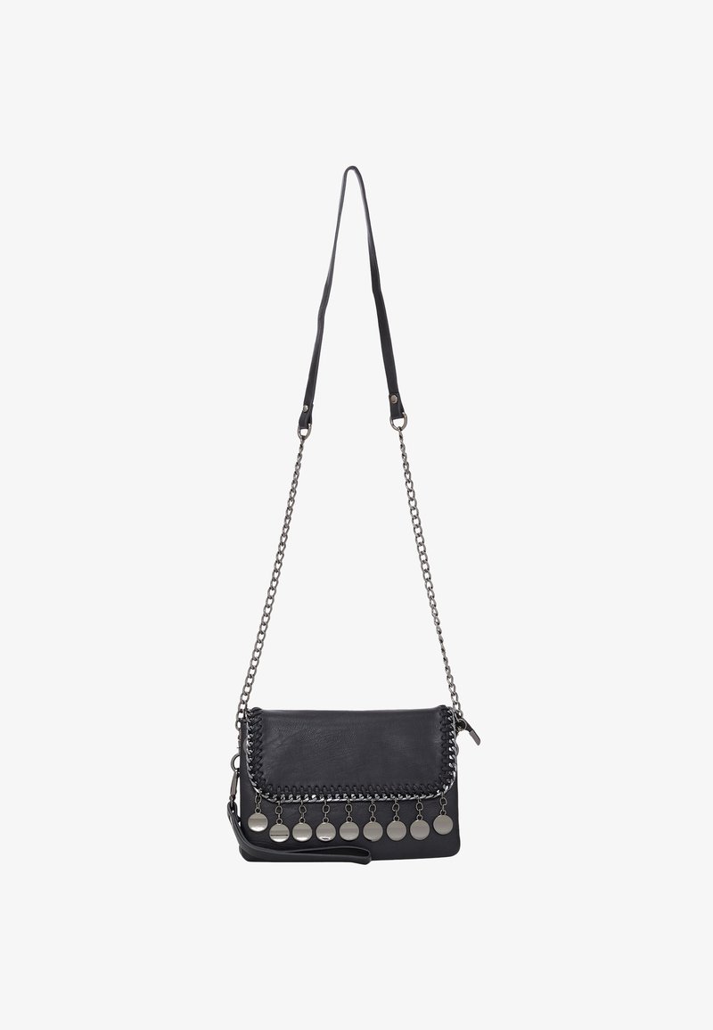 Geantă crossbody din piele neagră, cu detalii din lanț împletit, accesorii circulare argintii, curea ajustabilă și închidere cu fermoar. Finisaj texturat.