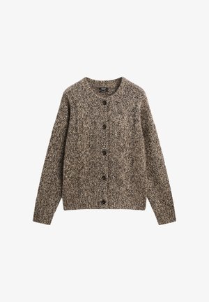 Brun strikket cardigan med et struktureret mønster, rund halsudskæring og seks brune knapper. Lange ærmer samt ribbede manchetter og kant.