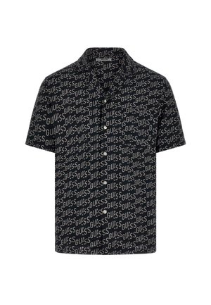 Camicia nera a maniche corte con bottoni, stampa diagonale ripetuta del logo "GUESS" e taschino sul lato sinistro del petto.