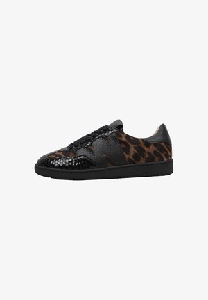 WONDERS, AP-2010 - Zapatillas - black