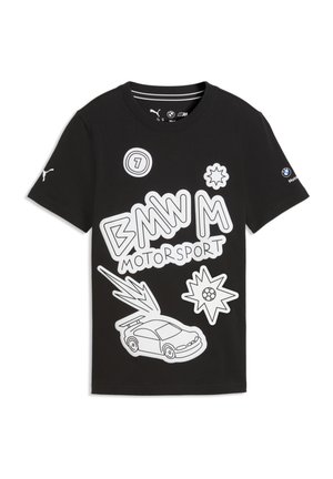 Sort BMW Motorsport t-shirt med hvid tegneseriebil, stiliseret tekst og grafiske racertema-symboler på forsiden.