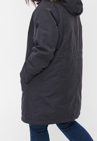 Zizzi Abrigo de invierno - black