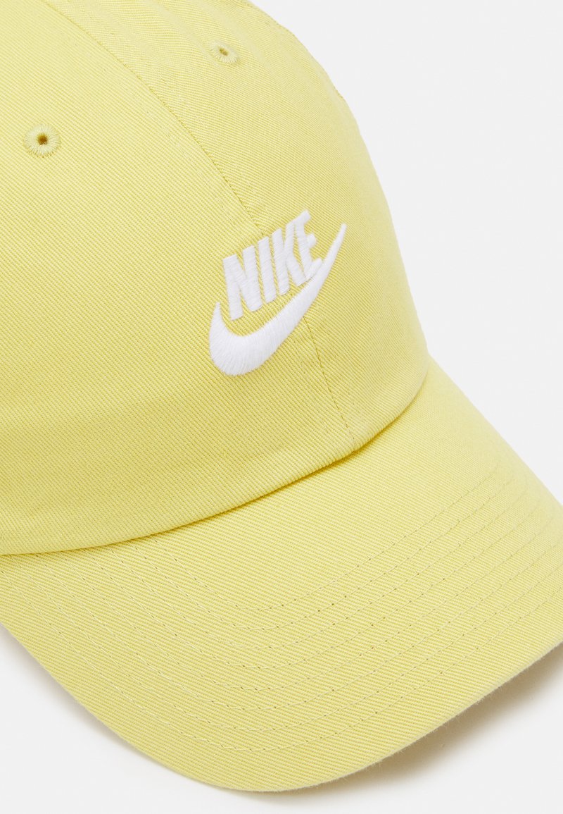 nike hat with gold