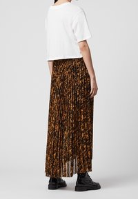 AllSaints Falda larga - brown