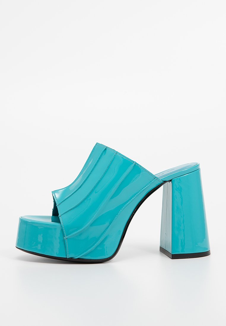 BY FAR Muiltjes met hak turquoise BY FAR Muiltjes met hak turquoise