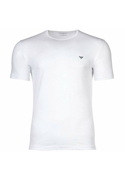 Witte t-shirt met korte mouwen en ronde hals, voorzien van een klein zwart Armani arendlogo op de linkerkant van de borst.