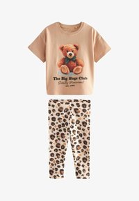 Vybráno, brown bear