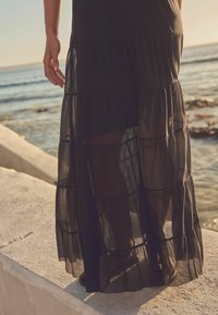 Next Maxiklänning - black
