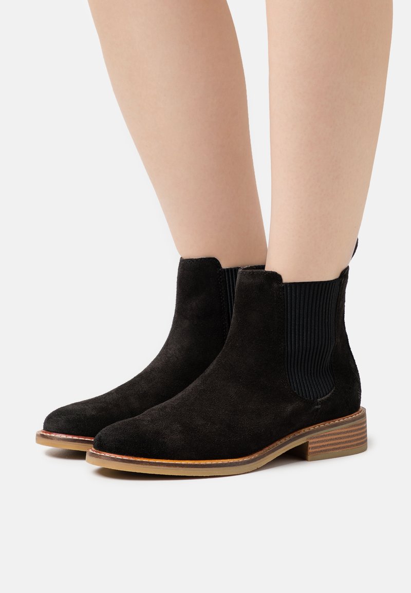 clarks arlo boots