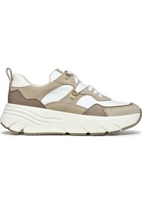 Sneakers i beige och vit läder med mockadetaljer. Tjock, texturerad sula med vågiga mönster och detaljer i guld. Snören i vitt.