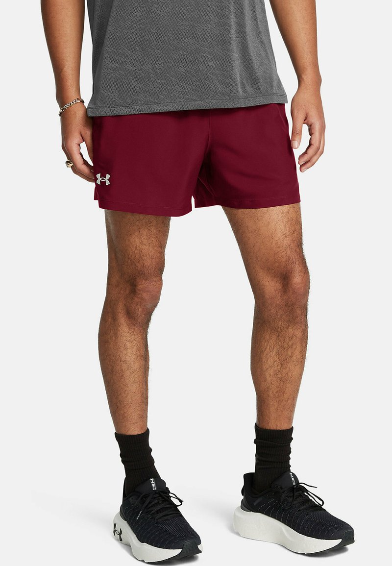 Under Armour LAUNCH - Spordišortsid - cardinal