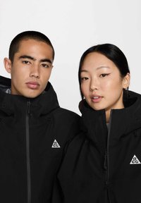 Nike ACG Giacca outdoor - black/summit white