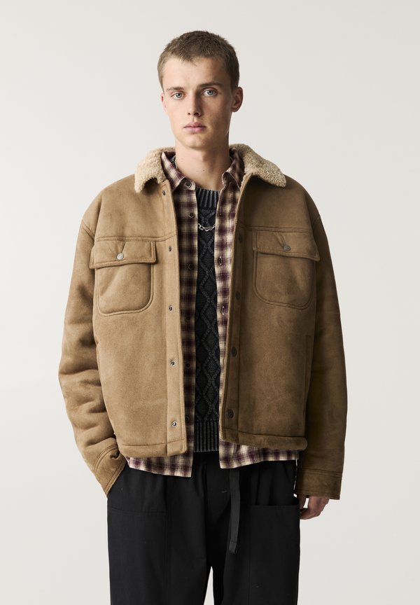 WITH COLLAR - Kunstlederjacke