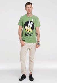 LOGOSHIRT T-SHIRT ASTERIX DER GALLIER - Print T-shirt - hellgrün