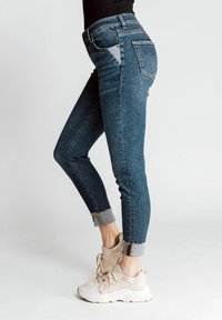Pantaloni Jeans Donna Cotone Rigenerato Blu Aglaia - Rifò Pantaloni Jeans Donna Cotone Rigenerato Blu Aglaia - Rifò