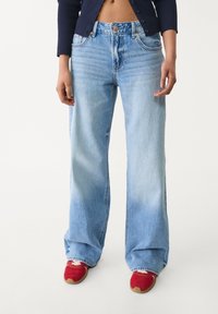 Stradivarius - Jean boyfriend - light blue Image miniature 1