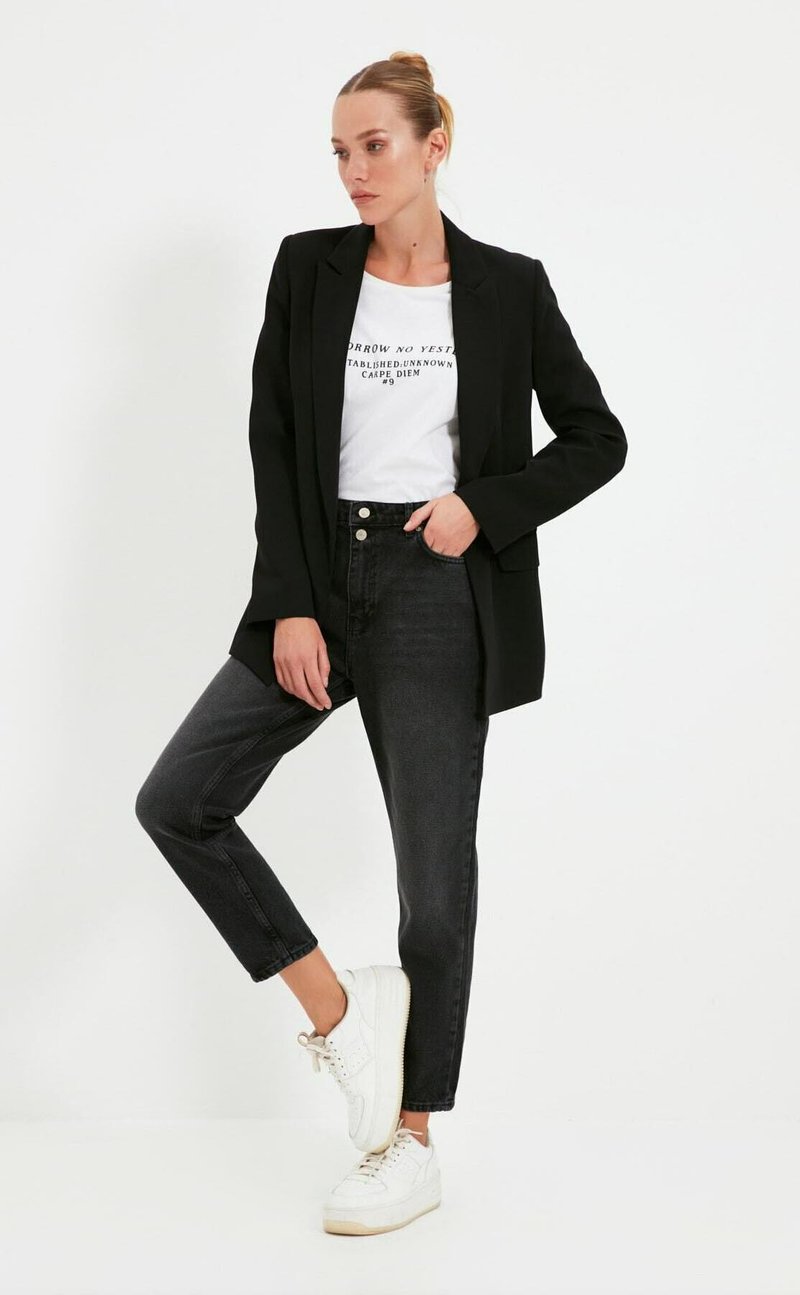 Trendyol Straight leg jeans zwart