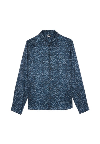 Langarmshirt gemaakt van soepele, lichte stof, met een donkerblauwe basis en een leoplaterend patroon in lichter blauw en zwarte accenten.