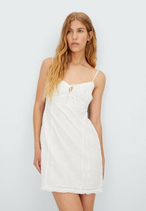 MIT BLUMENSTICKEREI - Day dress - white