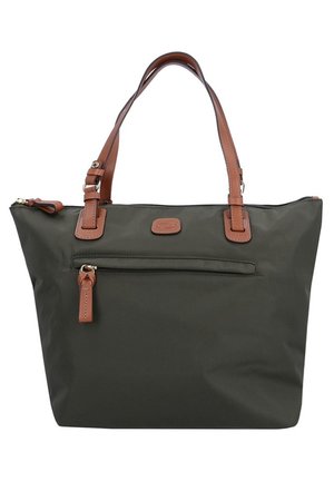 Borsa tote in nylon blu navy con manici in pelle marrone, chiusura zip, tasca frontale e patch con logo. Texture liscia e interno spazioso.