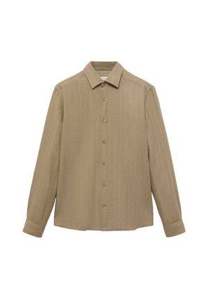 Chemise beige à manches longues avec un col boutonné, présentant des rayures verticales, une coupe standard et cinq boutons à l'avant.