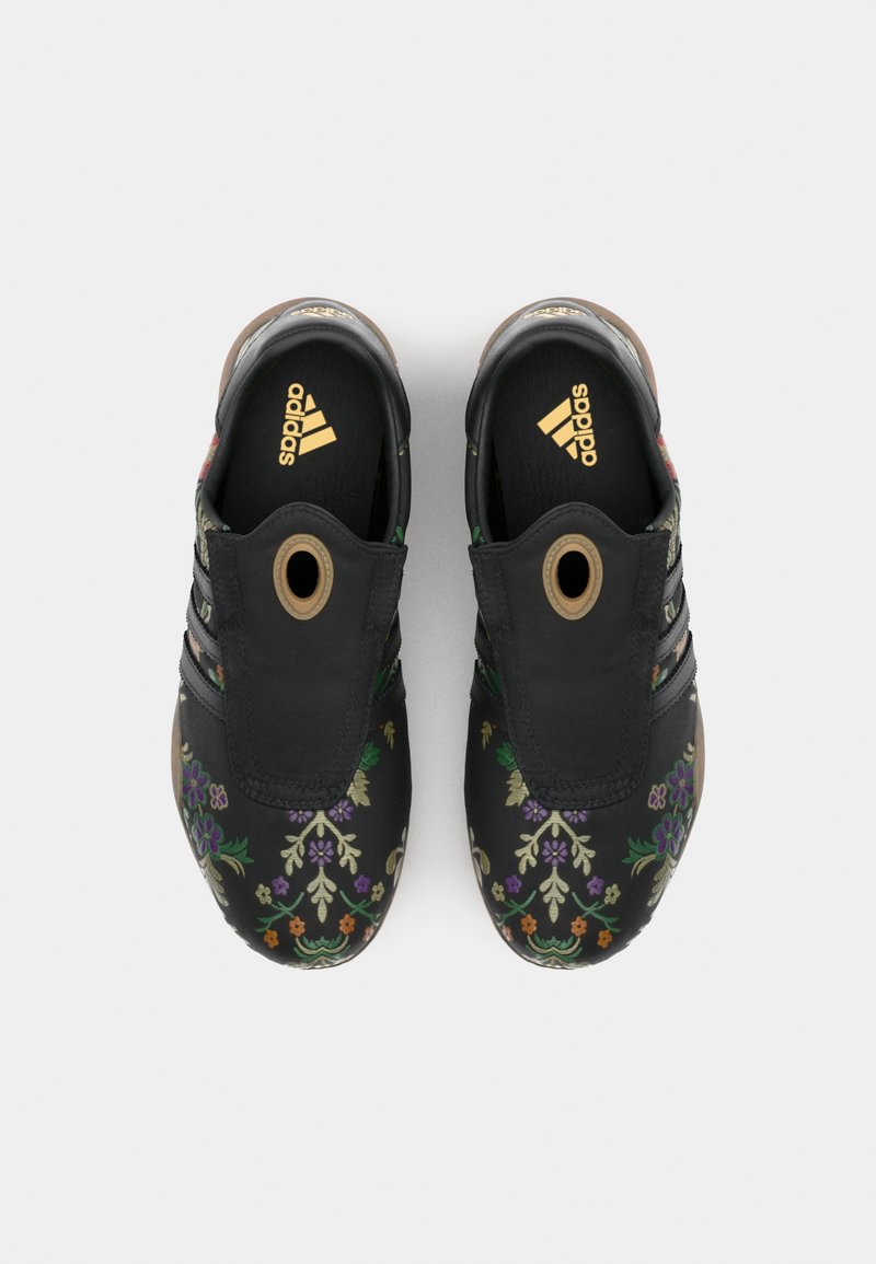 adidas Originals TAEKWONDO MEI - Scarpe senza lacci - core black/gold metallic