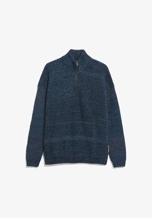 Gebreide pullovertrui in donkerblauw met lichtere blauwe draden, voorzien van een half-rits kraag en geribbelde zoom en manchetten voor textuur.