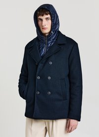 Marineblauer doppelt geknöpfter Peacoat mit einer gerippten Textur, großen Knöpfen und abnehmbarer gesteppter Kapuze aus glänzendem Material.