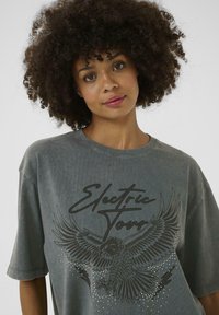 Culture KENDRICK ALFIE - T-shirt print - grey wash