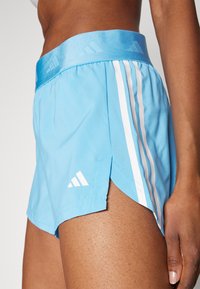 adidas Performance HYPERGLAM SHORT - Träningsshorts - semi blue burst/white