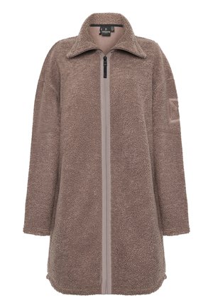 Braune Fleecejacke mit Stehkragen, vorderem Reißverschluss und langen Ärmeln. Strukturiertes, plüschiges Material mit einem rechteckigen Patch an den Ärmeln.