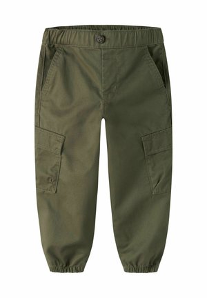 Pantalon cargo vert olive pour enfants avec taille élastique, fermeture par bouton, poches latérales et poignets élastiques aux chevilles.