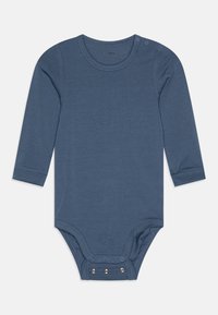 Langærmet baby body i mørkeblå, lavet af blødt materiale. Har trykknaplukninger ved skulderen og bunden for nem påklædning.