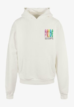Šviesiai kreminė hoodie su priekiu kišene. Išsiskiria daugiarūšiu tekstu "PRIDE SCOOPS" žaismingoje tipografijoje. Minkšta medvilnė, laisvas kirpimas.