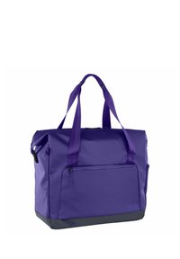 Borsa di tessuto viola a forma rettangolare, con fondo grigio, due manici viola, una tasca frontale con cerniera e un logo sul lato.