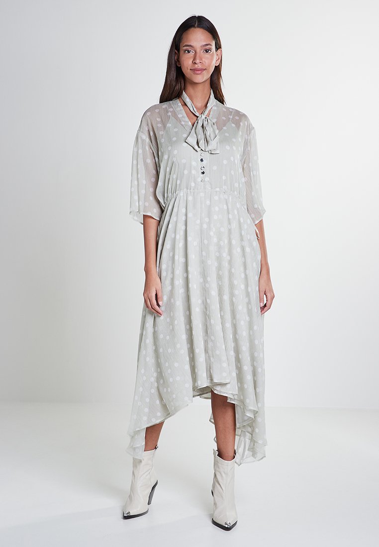 Mykke Hofmann Maxi-jurk beige