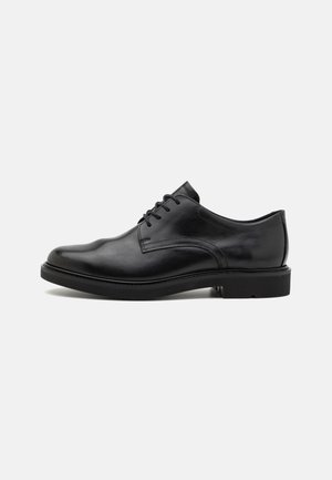 ECCO, Derbies & Richelieus - black