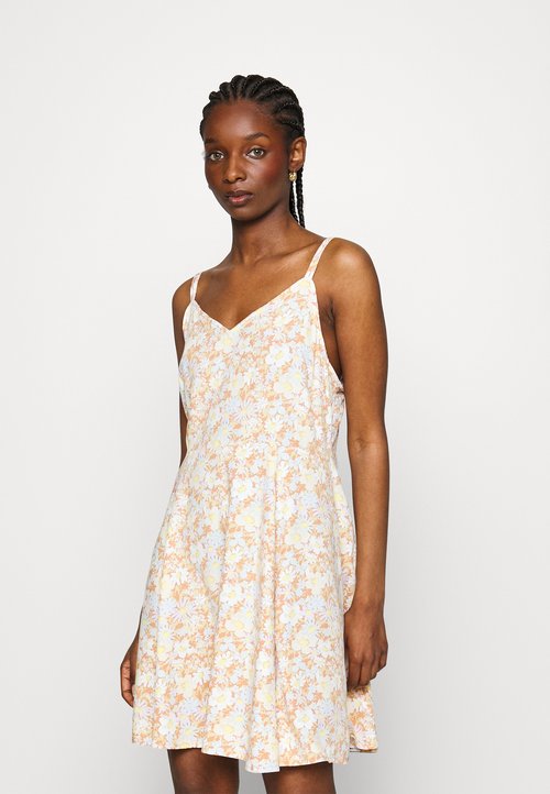 Robes petites tailles pour femme Zalando Page 2