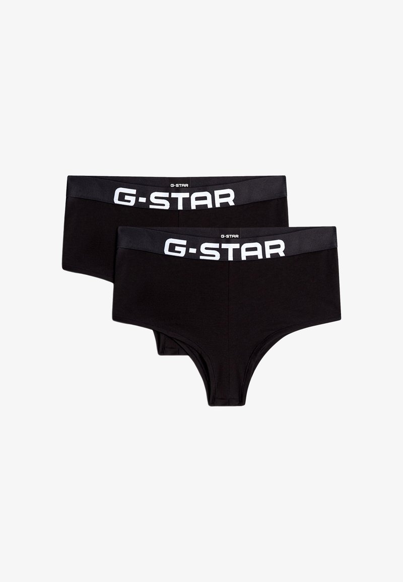 Δύο μαύρα boxer briefs G-Star με ελαστικές μέσες που φέρουν λευκά λογότυπα G-STAR, τοποθετημένα επικαλυπτόμενα σε λευκό φόντο.