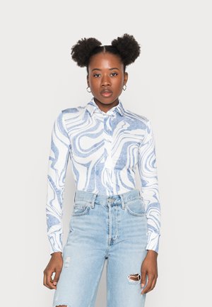 SLIM SOFT - Button-down blouse - denim swirl